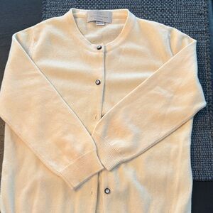Barneys Womens xs cashmere cardigan. 3/4 sleeve